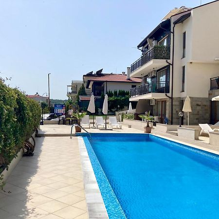 Apartments In Villas Apolon Созополь Экстерьер фото