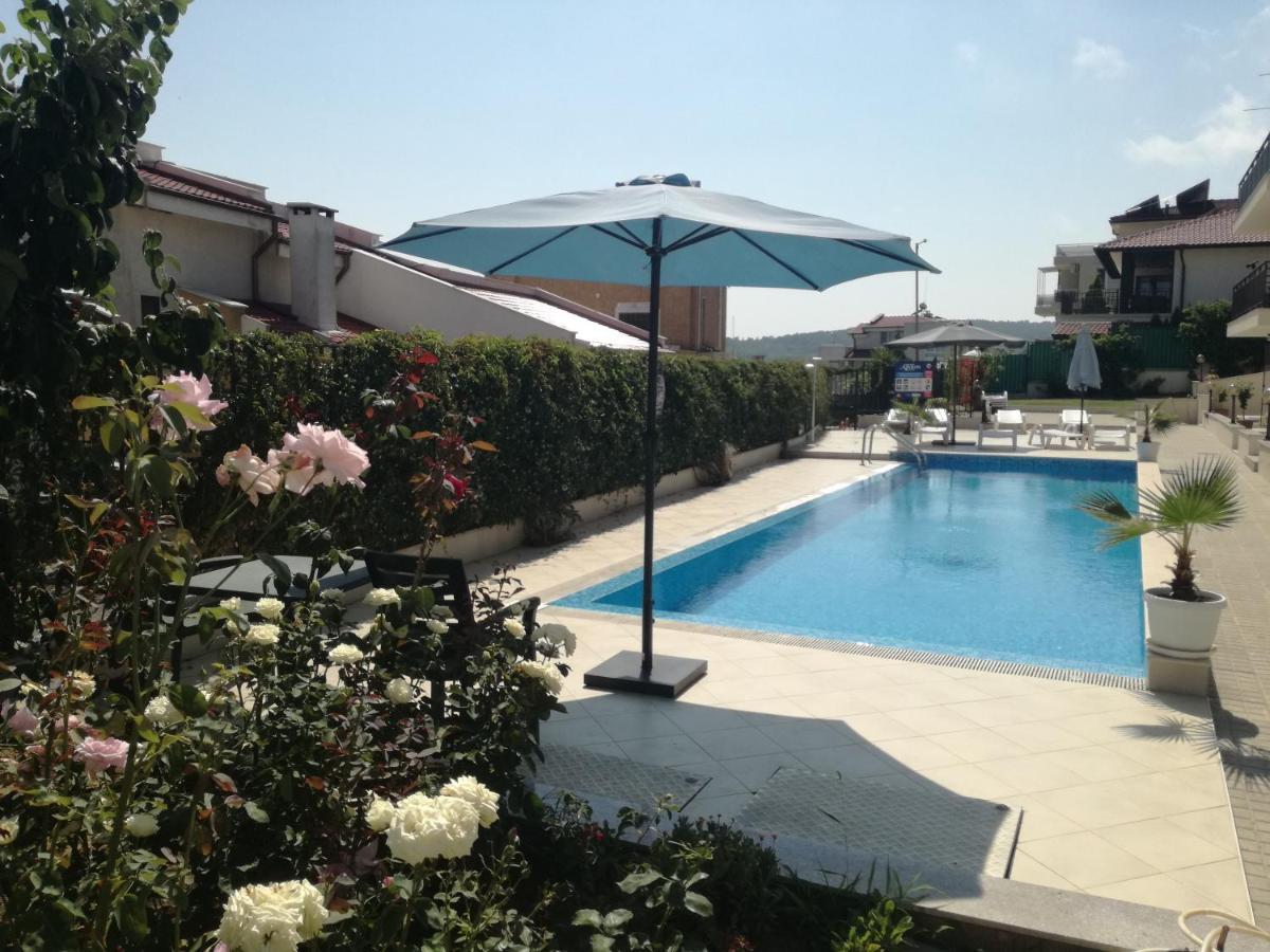 Apartments In Villas Apolon Созополь Экстерьер фото