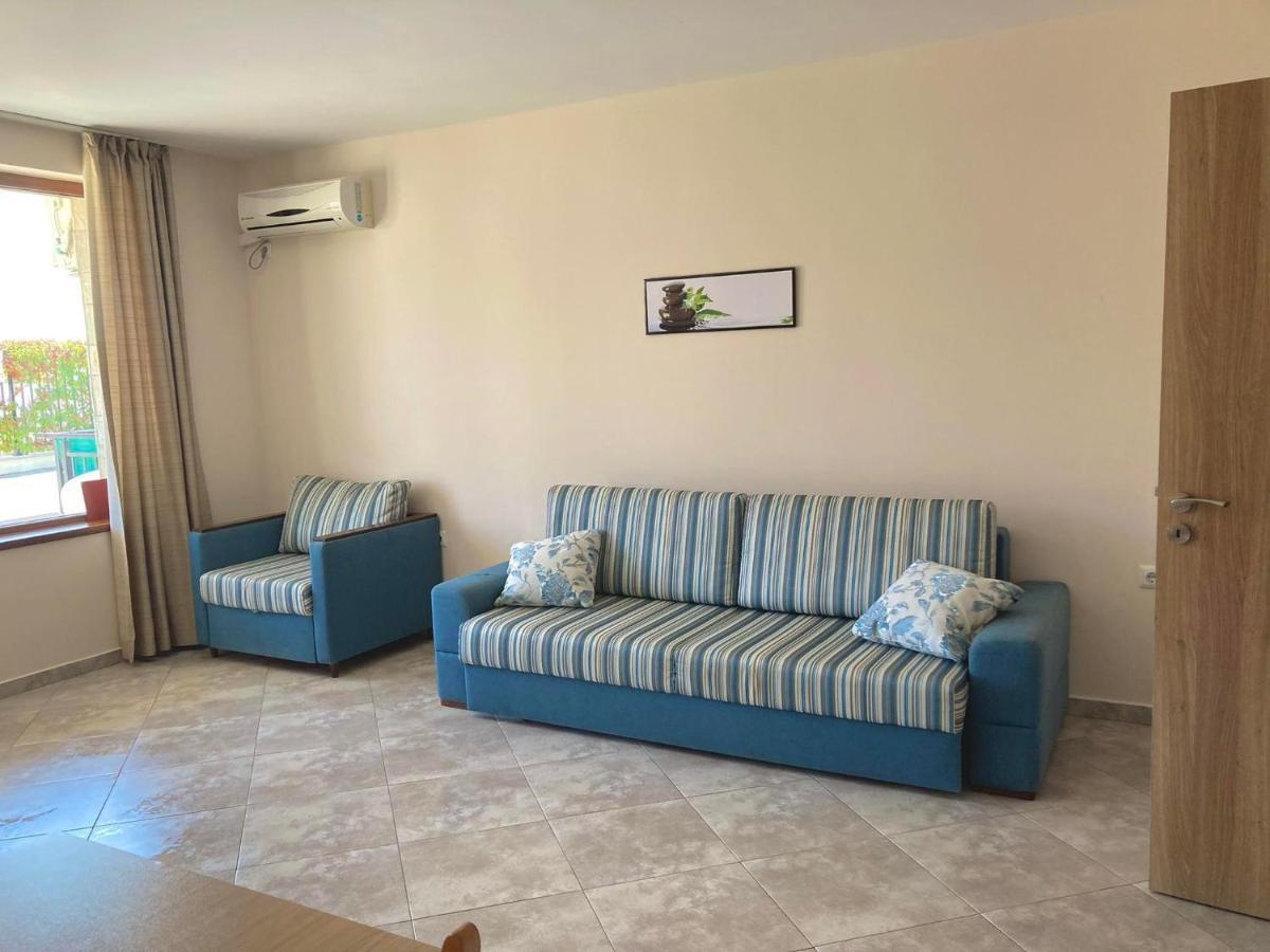 Apartments In Villas Apolon Созополь Экстерьер фото