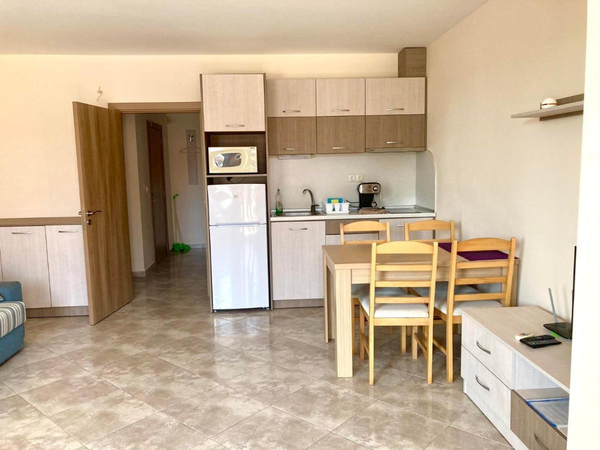 Apartments In Villas Apolon Созополь Экстерьер фото