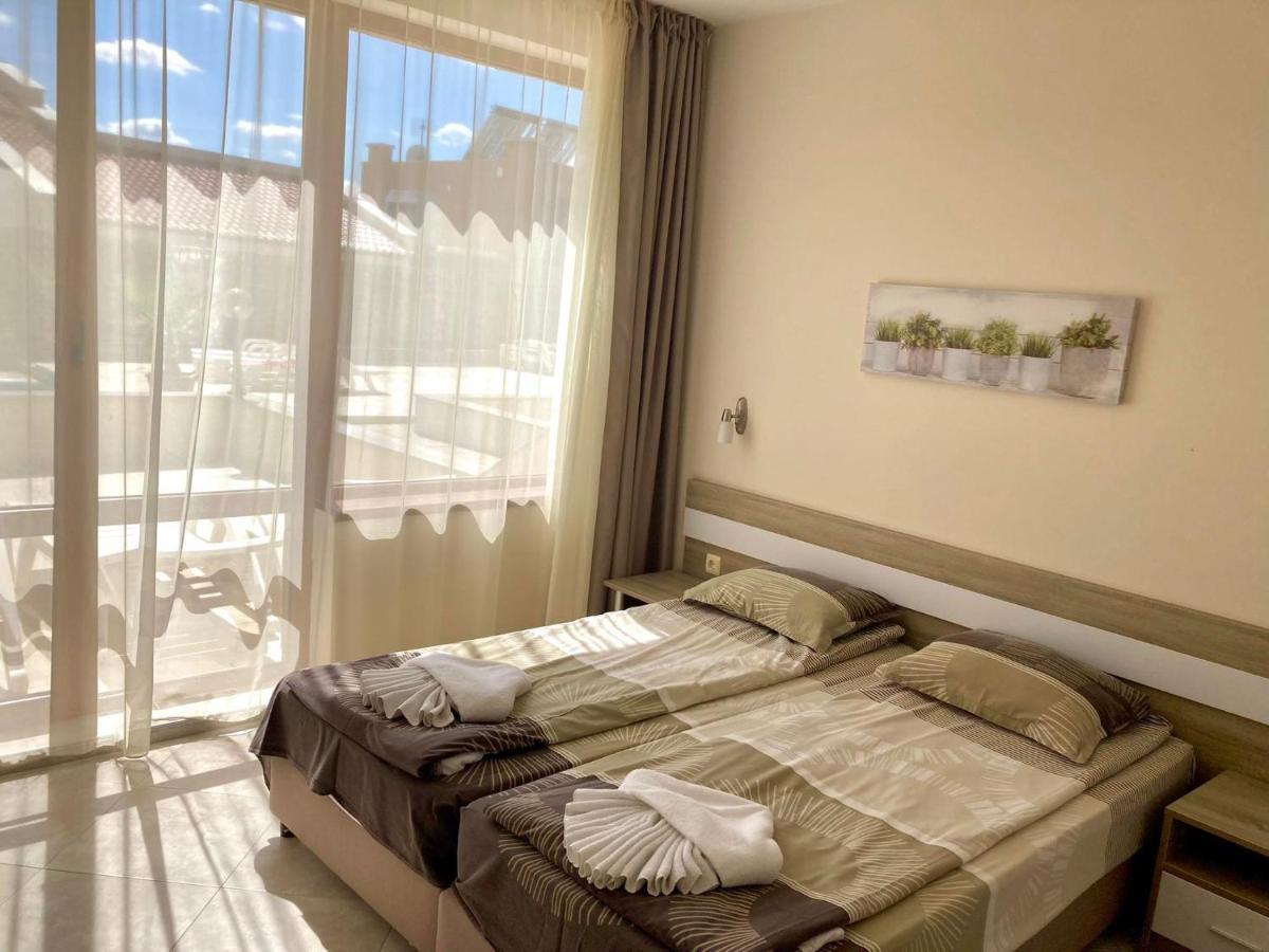 Apartments In Villas Apolon Созополь Экстерьер фото