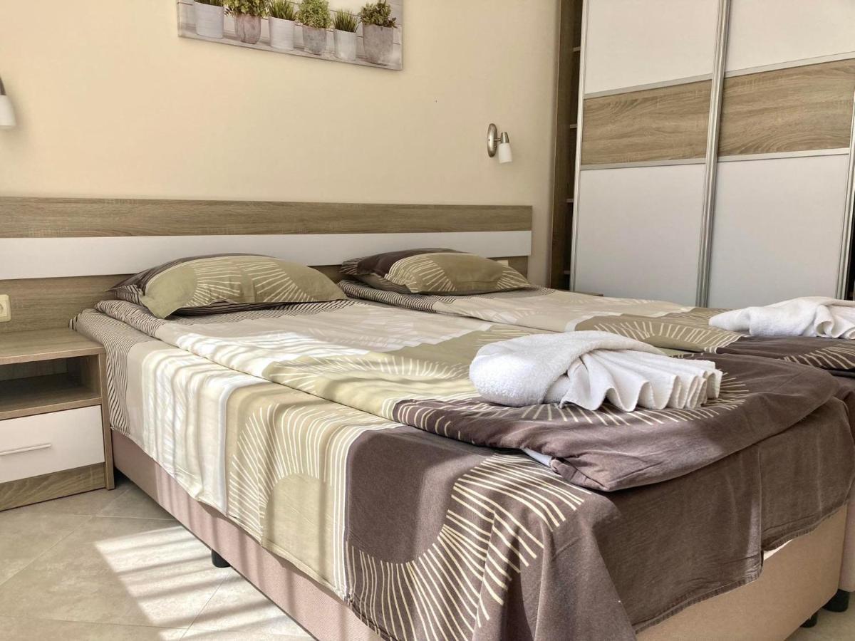 Apartments In Villas Apolon Созополь Экстерьер фото