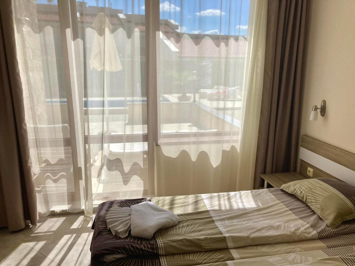 Apartments In Villas Apolon Созополь Экстерьер фото