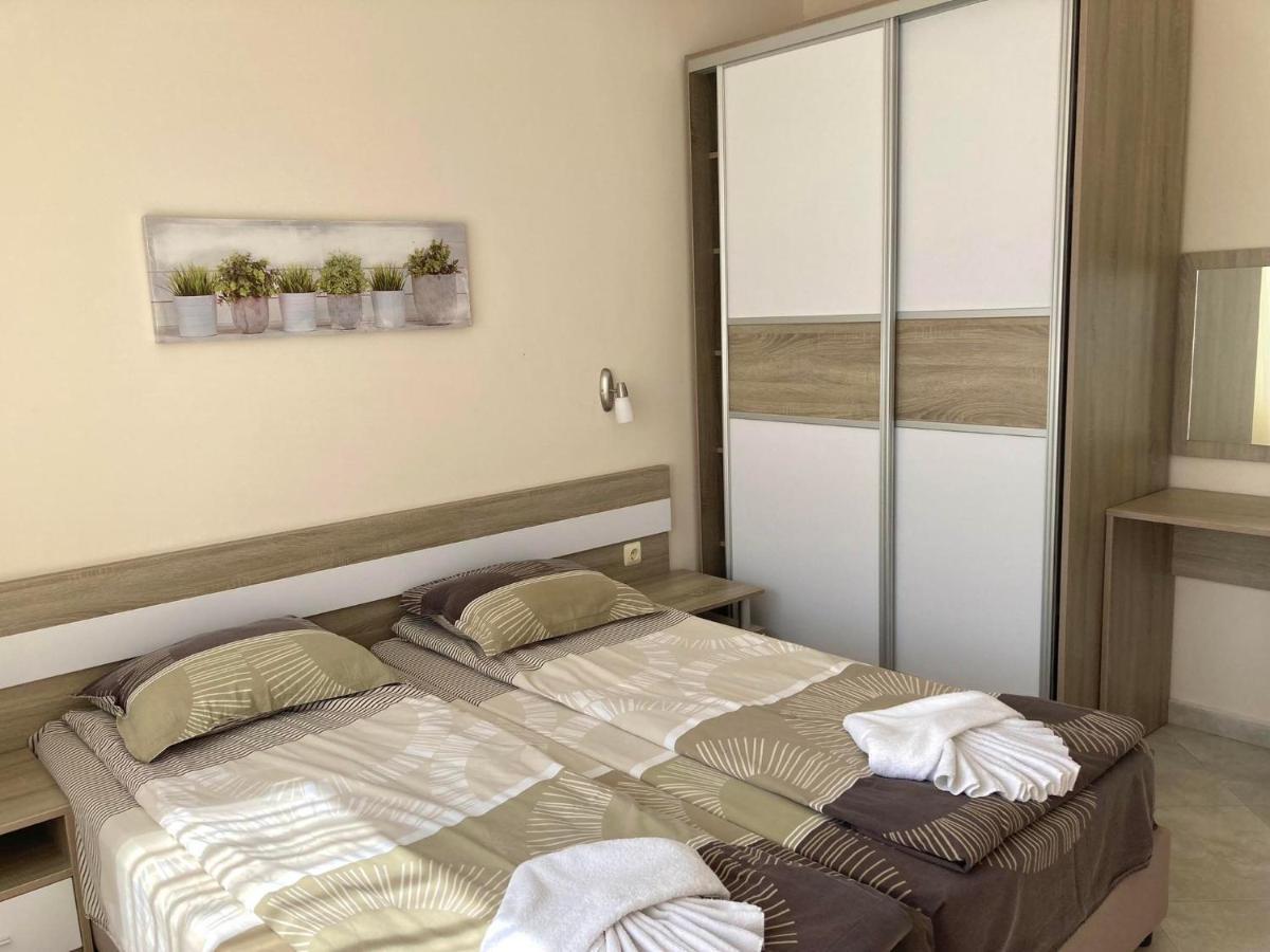 Apartments In Villas Apolon Созополь Экстерьер фото