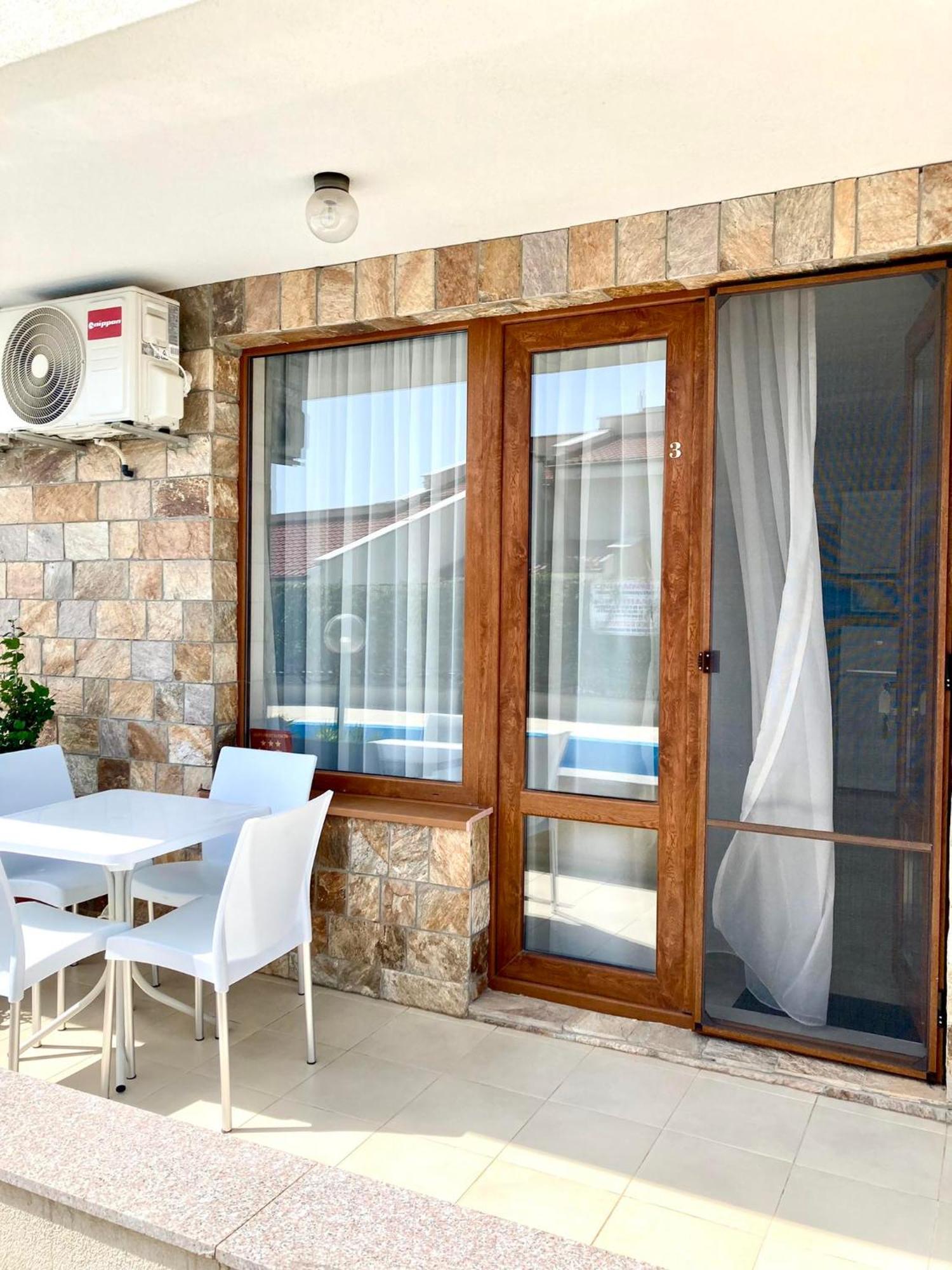 Apartments In Villas Apolon Созополь Экстерьер фото