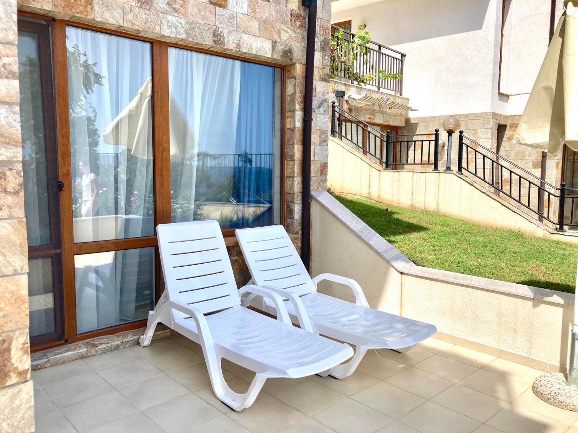 Apartments In Villas Apolon Созополь Экстерьер фото