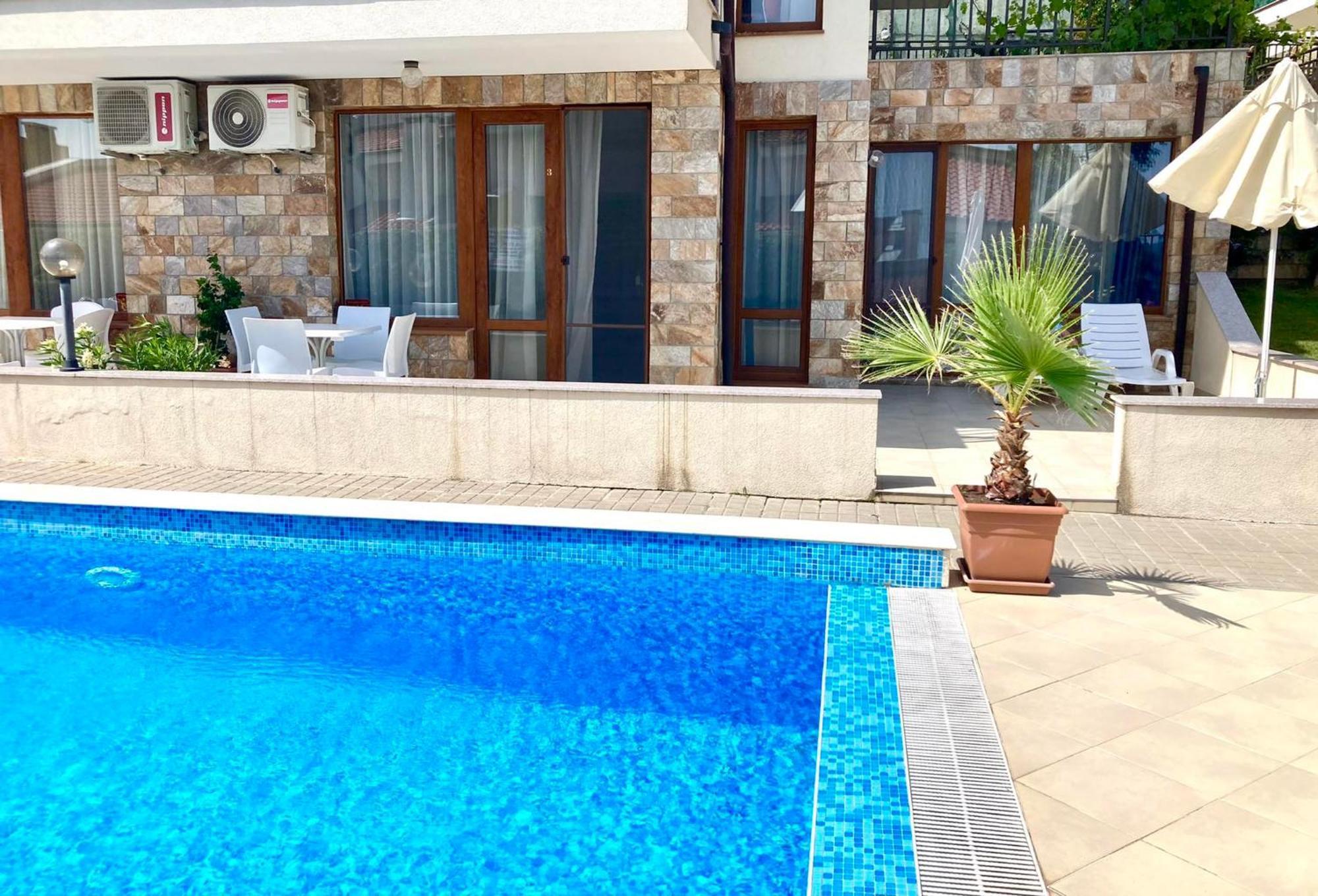 Apartments In Villas Apolon Созополь Экстерьер фото